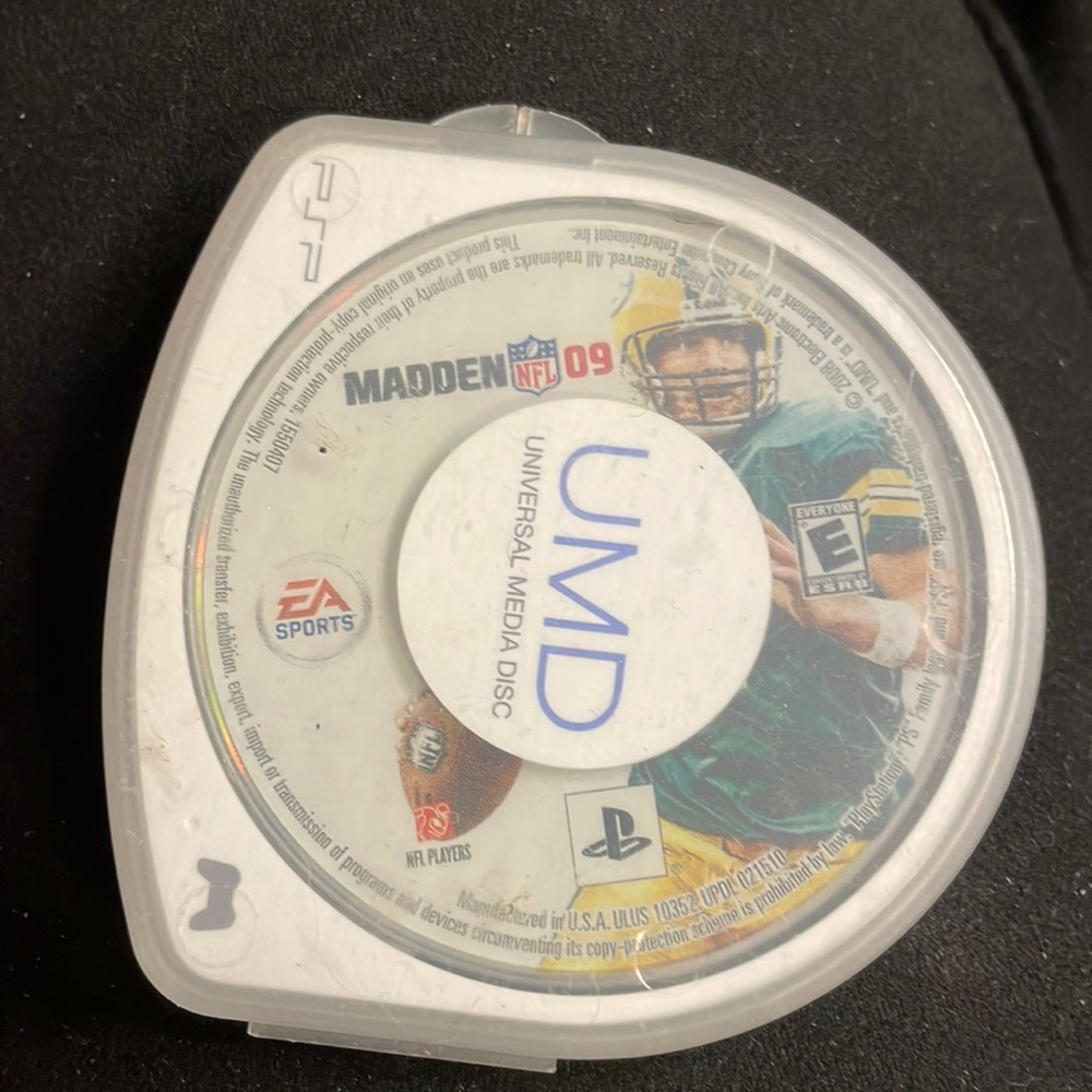 PSP Madden 09 disc